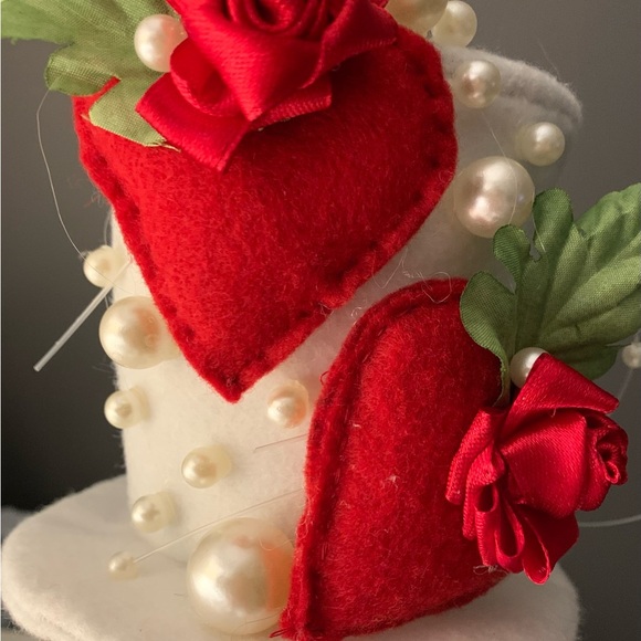 Sir Valentines Scandinavian Gnome - Picture 10 of 12